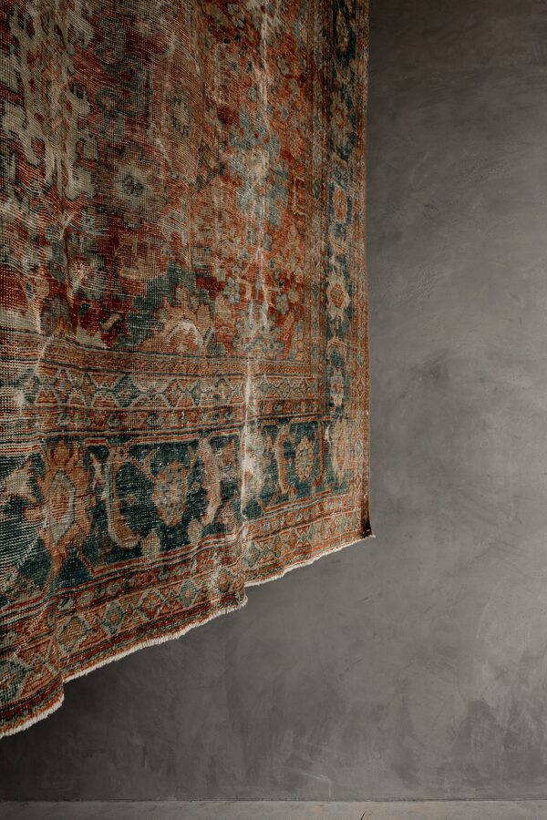 How to Evaluate an Antique Rug