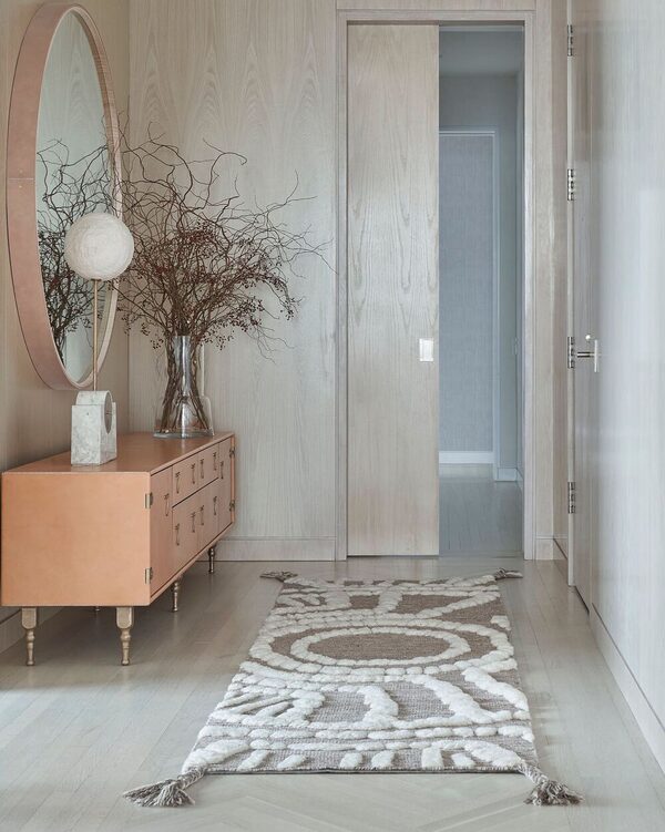 Runner Proportions: Hallways, Galleries and Long Architectural Spaces